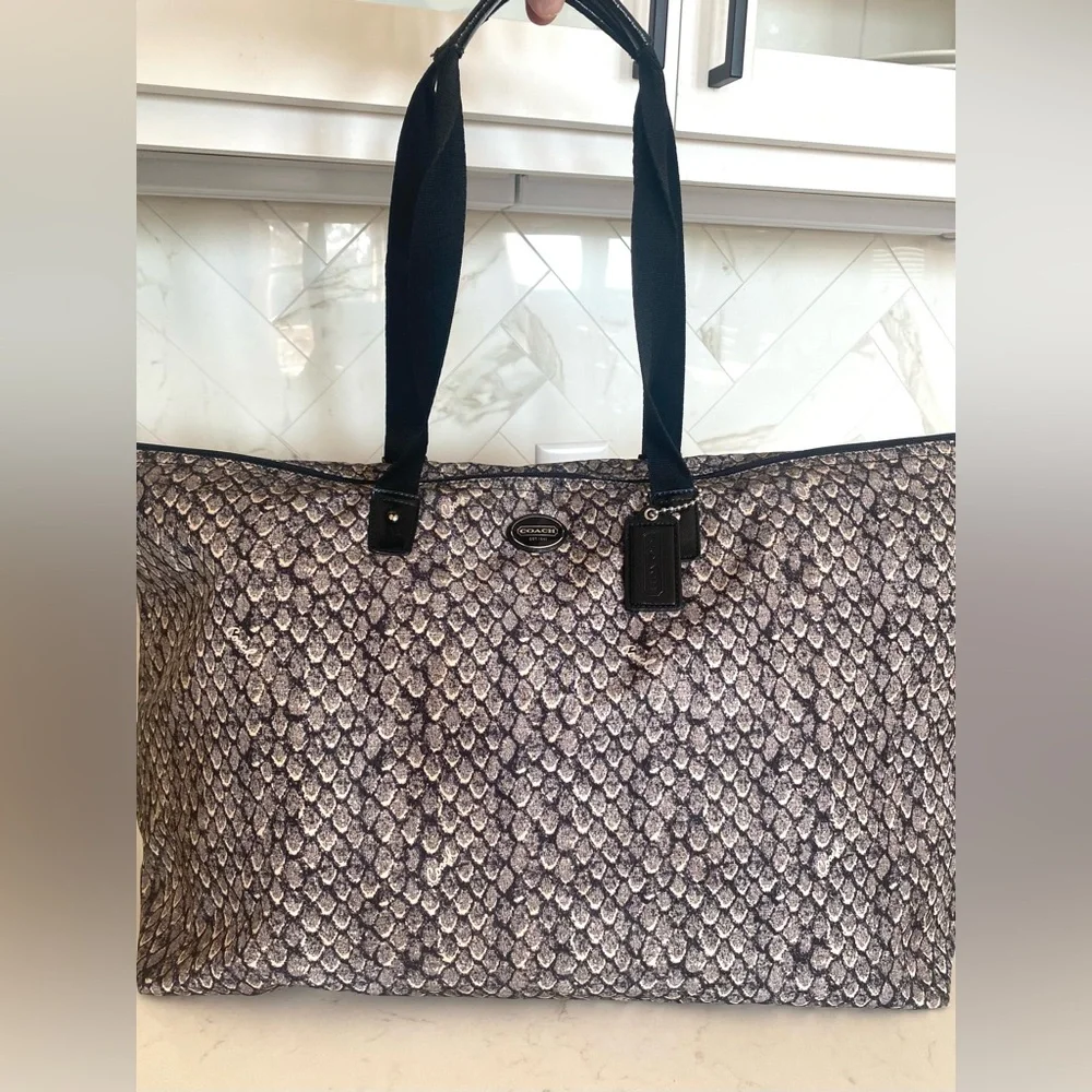 Coach Snake Print Weekender Packable Tote and Large Pouch Set in Gunmetal - Picture 2 of 15